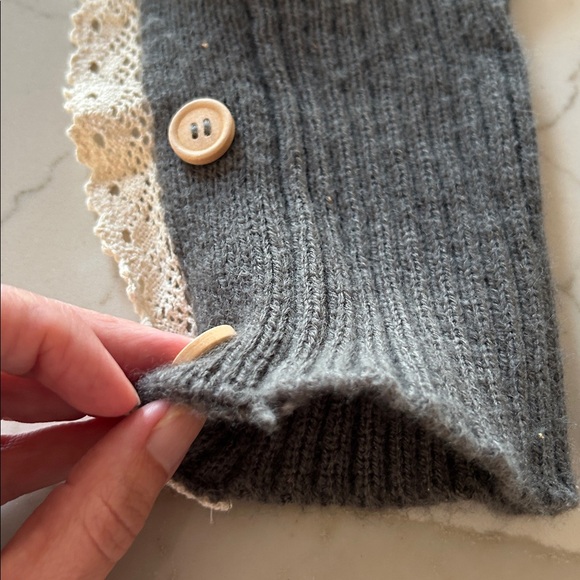 Gray Knit Boot Cuffs with Lace Trim and buttons - Picture 3 of 5